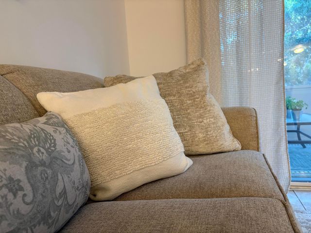 2650 NW 49th Avenue 327, Lauderdale Lakes, FL 33313