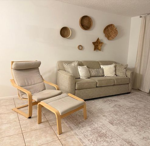 2650 NW 49th Avenue 327, Lauderdale Lakes, FL 33313