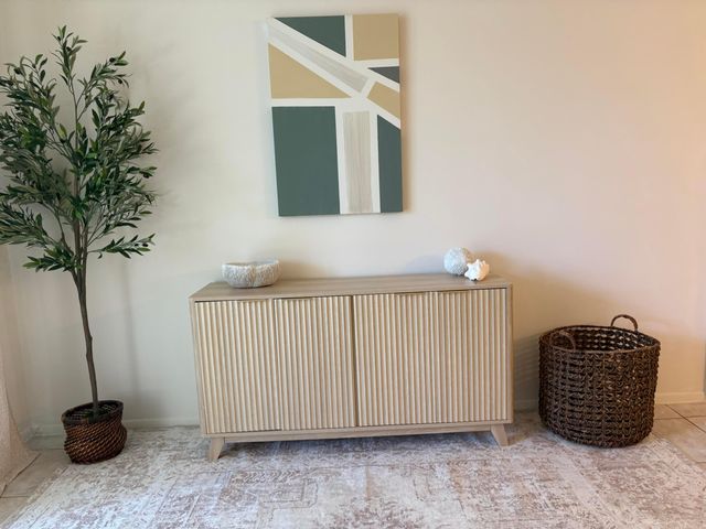 2650 NW 49th Avenue 327, Lauderdale Lakes, FL 33313