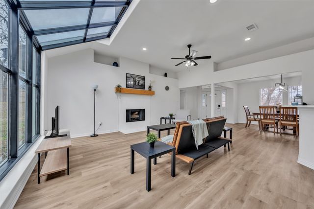 400 Baldwin Drive, Joshua, TX 76058