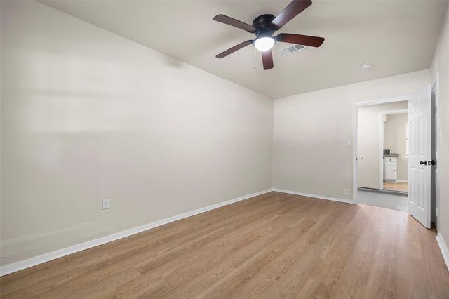 13335 Ambrose Street, Houston, TX 77045