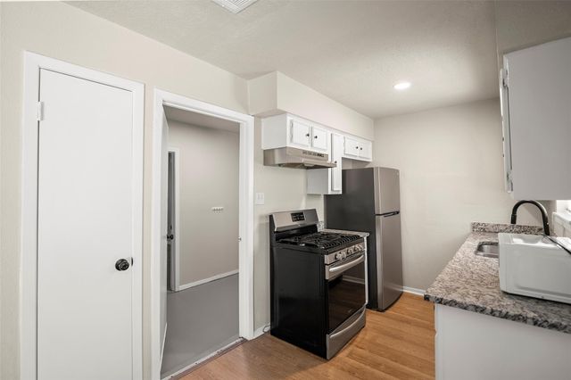 13335 Ambrose Street, Houston, TX 77045