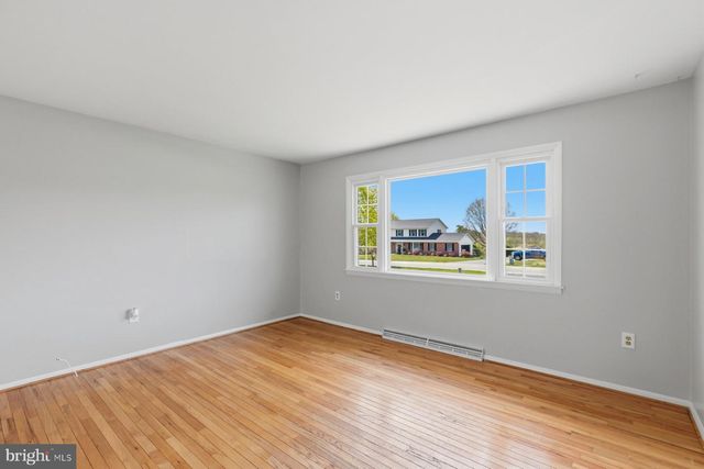 2406 NEUDECKER RD, Westminster, MD 21157