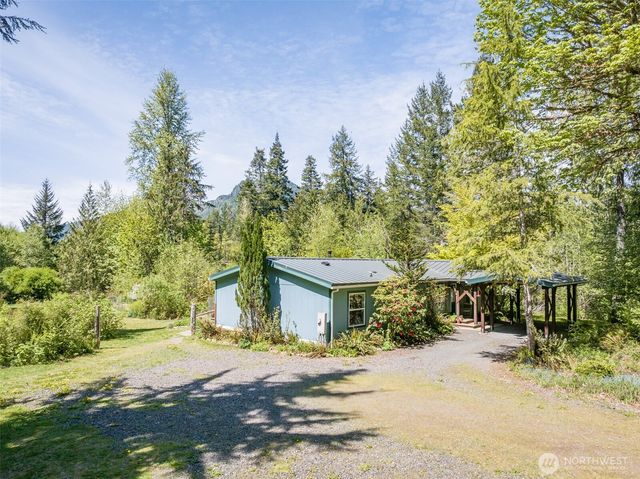 306 Bear Tracts Road, Port Angeles, WA 98363