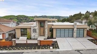 8 North Rancho Ct., Pinole, CA 94803