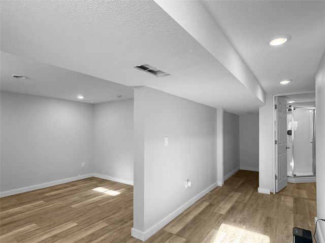 8315 Warren Drive, Des Moines, IA 50320