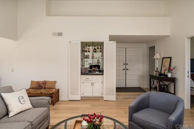 131 Ebano Ct, Solana Beach, CA 92075