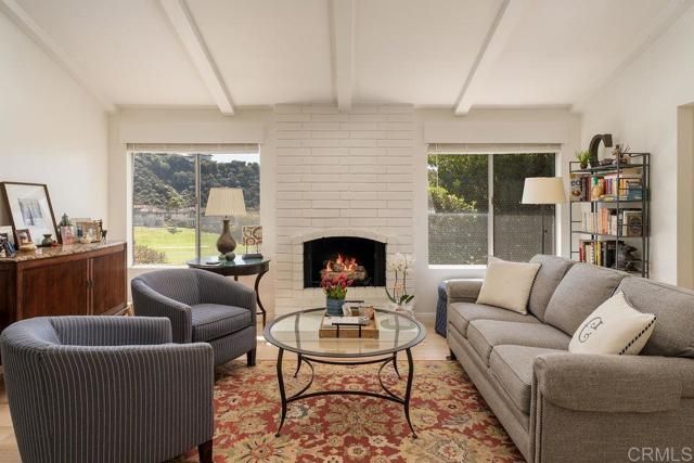 131 Ebano Ct, Solana Beach, CA 92075