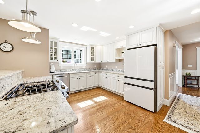 18 Grayson Rd, Winchester, MA 01890