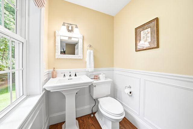 18 Grayson Rd, Winchester, MA 01890