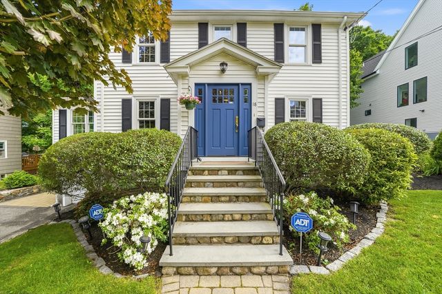 18 Grayson Rd, Winchester, MA 01890