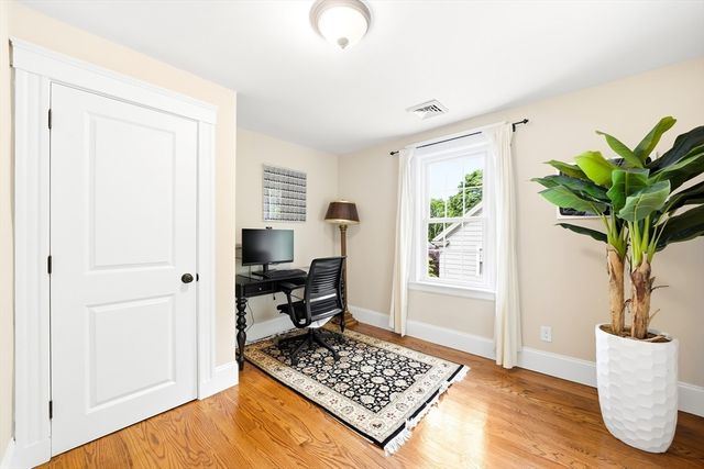 18 Grayson Rd, Winchester, MA 01890