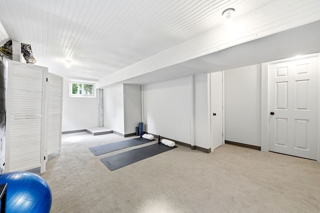 18 Grayson Rd, Winchester, MA 01890