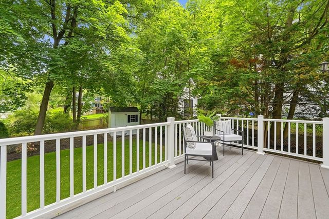 18 Grayson Rd, Winchester, MA 01890