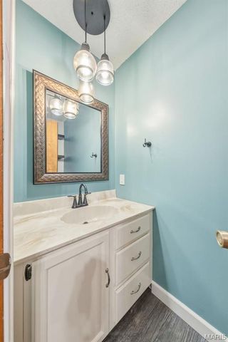 625 Pleasant Ridge Road, Fairview Heights, IL 62208