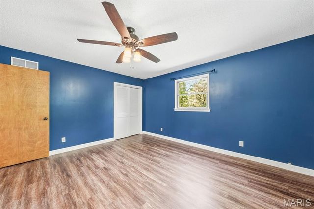 625 Pleasant Ridge Road, Fairview Heights, IL 62208