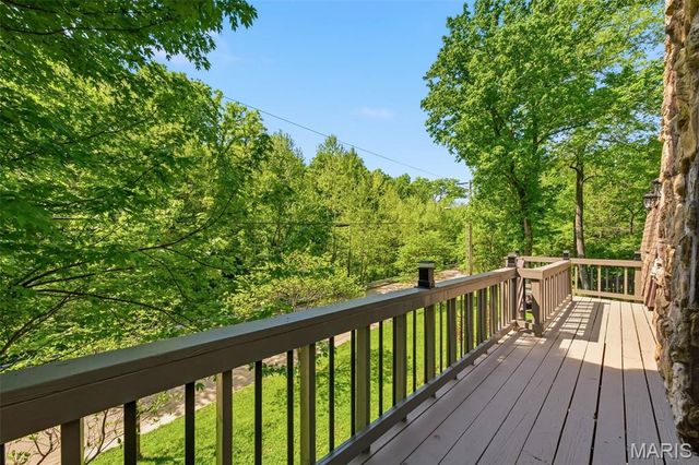 625 Pleasant Ridge Road, Fairview Heights, IL 62208