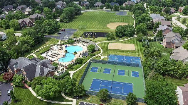 1296 Shadowood Trail, Maineville, OH 45039