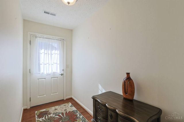 1296 Shadowood Trail, Maineville, OH 45039