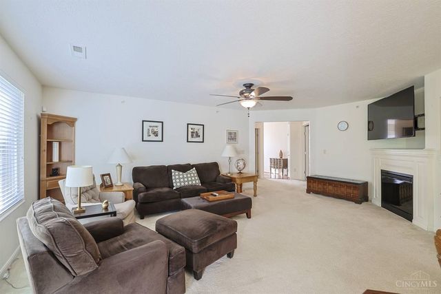 1296 Shadowood Trail, Maineville, OH 45039