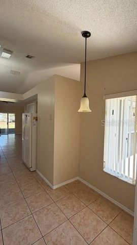 527 AZINGER CIRCLE, Orlando, FL 32824