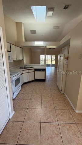 527 AZINGER CIRCLE, Orlando, FL 32824