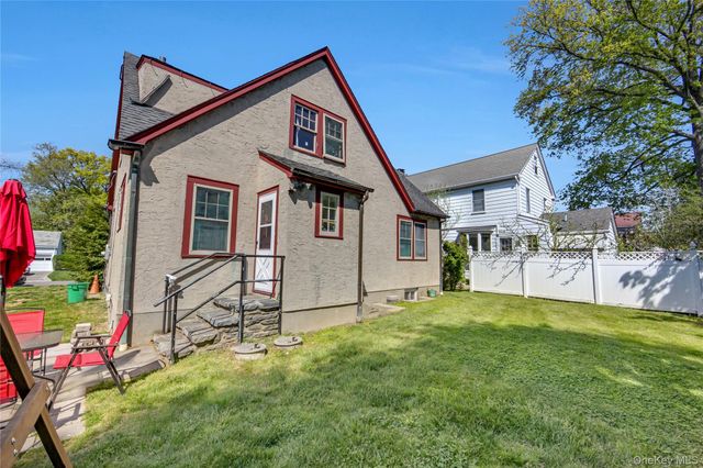 27 Summit Street, Eastchester, NY 10709