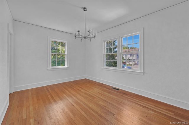 27 Summit Street, Eastchester, NY 10709