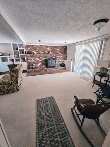 32 Chandler Drive, Coventry, RI 02816