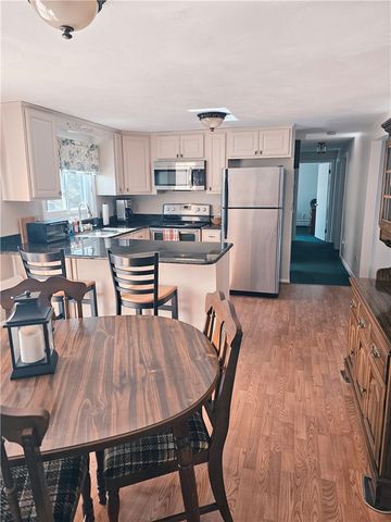 32 Chandler Drive, Coventry, RI 02816