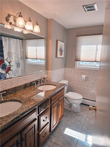 32 Chandler Drive, Coventry, RI 02816