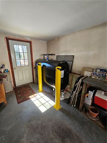 32 Chandler Drive, Coventry, RI 02816