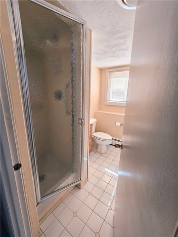 32 Chandler Drive, Coventry, RI 02816