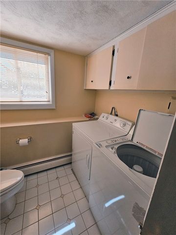 32 Chandler Drive, Coventry, RI 02816