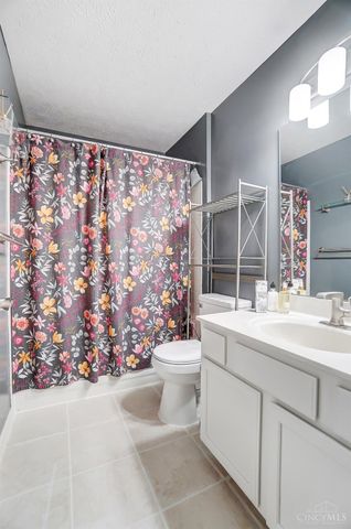 410 Carrington Lane, Loveland, OH 45140