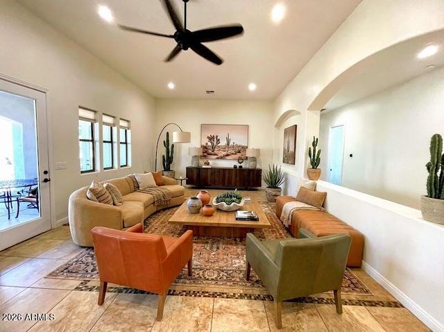 28142 N SANDRIDGE Drive, San Tan Valley, AZ 85144