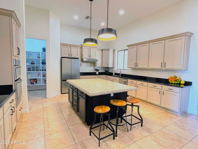 28142 N SANDRIDGE Drive, San Tan Valley, AZ 85144