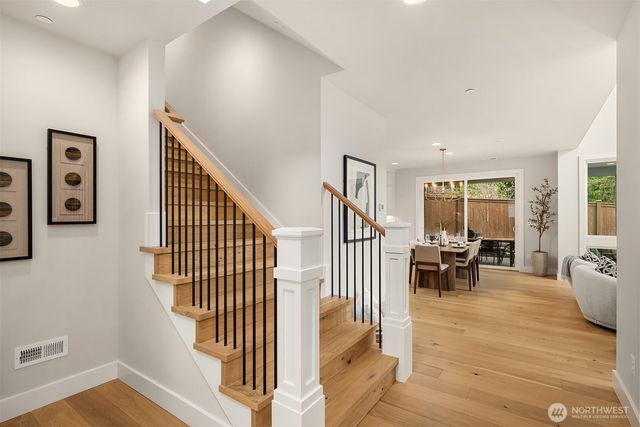 18660 NE 53rd Street, Redmond, WA 98052