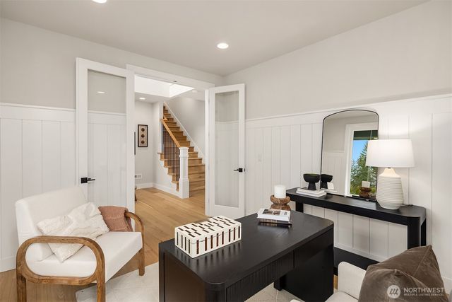 18660 NE 53rd Street, Redmond, WA 98052