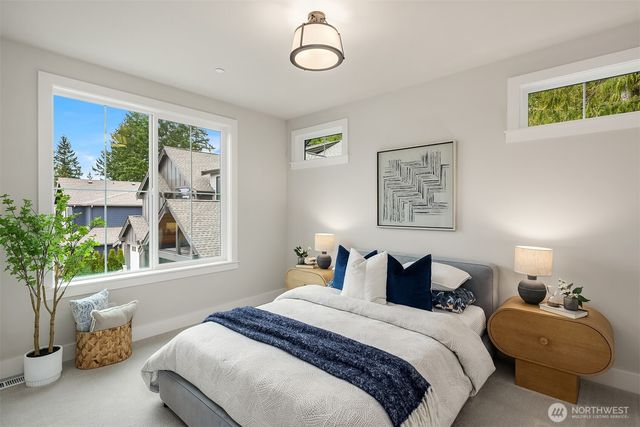 18660 NE 53rd Street, Redmond, WA 98052