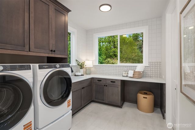 18660 NE 53rd Street, Redmond, WA 98052