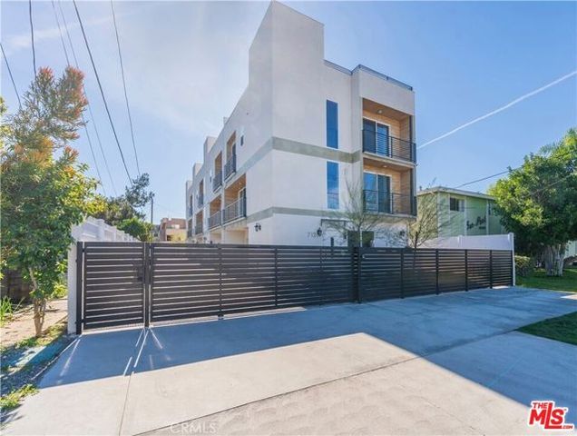 714 N. Chestnut Avenue, Los Angeles, CA 90042