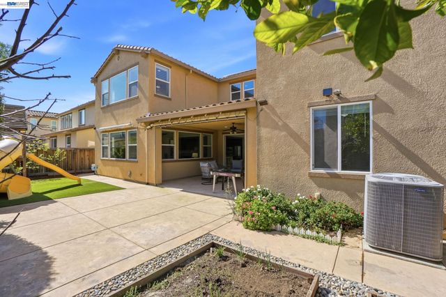 2610 Brookshire St, Brentwood, CA 94513