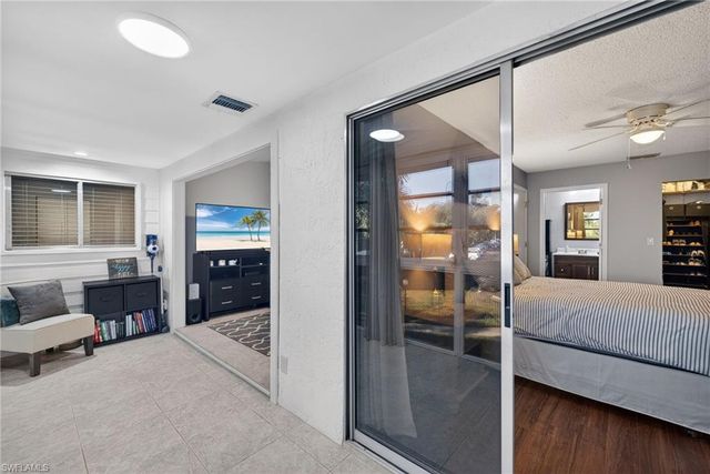 8081 S Woods CIR # 8, Fort Myers, FL 33919