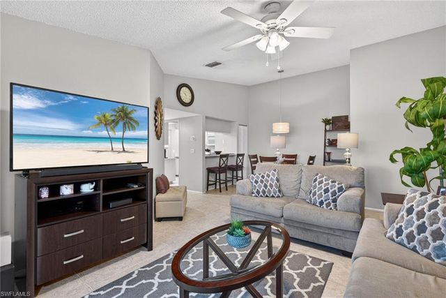 8081 S Woods CIR # 8, Fort Myers, FL 33919