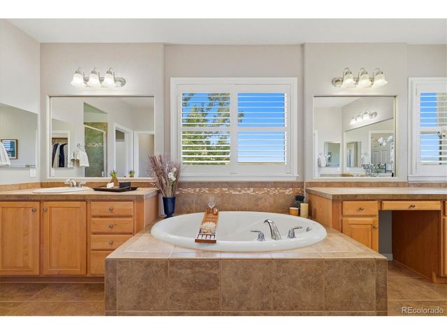 2516 Shadecrest Pl, Highlands Ranch, CO 80126