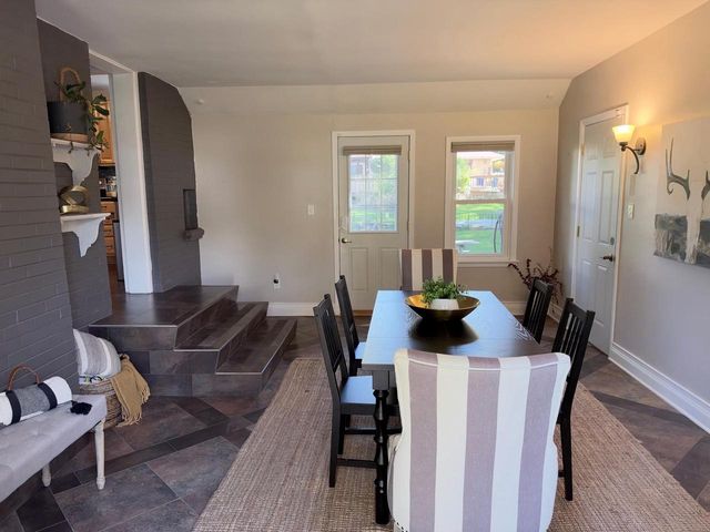 180 N Elmridge AVENUE, Brookfield, WI 53005