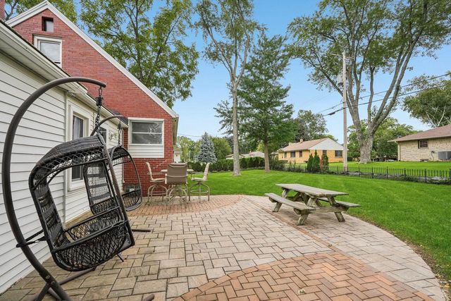 180 N Elmridge AVENUE, Brookfield, WI 53005