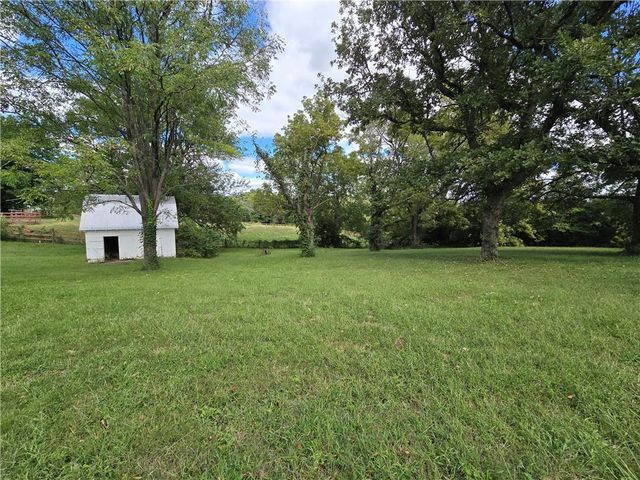 2006 Eastridge Drive, Excelsior Springs, MO 64024