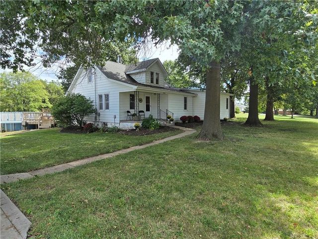 2006 Eastridge Drive, Excelsior Springs, MO 64024